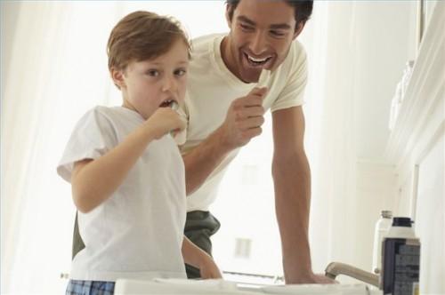 Hvordan lage tannpuss Moro for et barn
