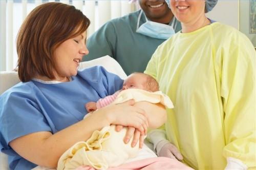 Hvordan lage et sykehus fødsel en naturlig fødsel