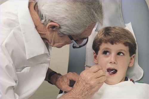 Hvordan du velger et Pediatric tannlege