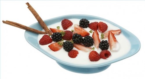 Hvordan bruke yoghurt i Middelhavet Diet Oppskrifter
