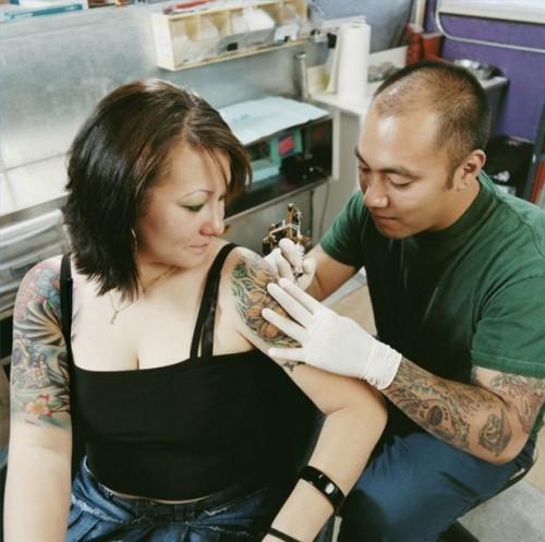 Slik Care for en Tattoo Under fjerning