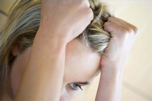Hvordan man skal håndtere Teen Hair Pulling